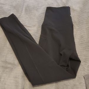 Leggings with pockets